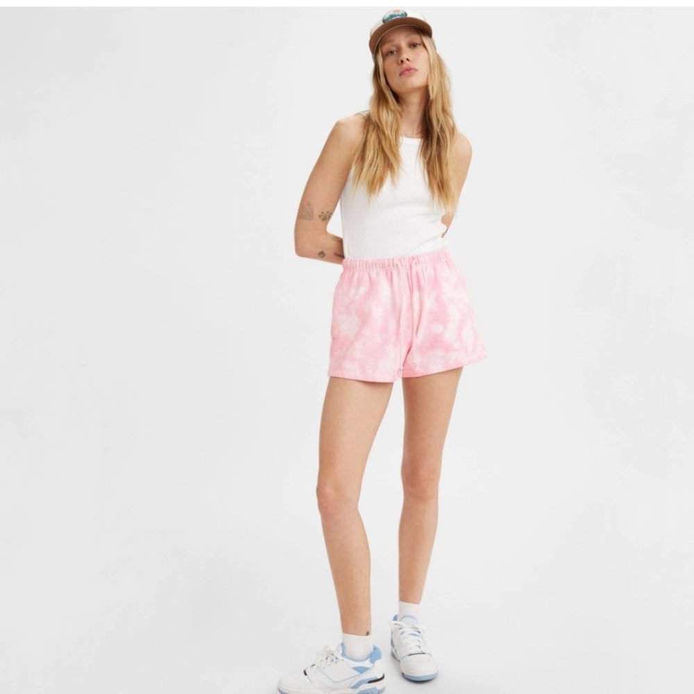 NWT Levi's charlie sweatshorts Women's PINK XS